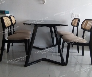 Bộ bàn ăn Secco nệm