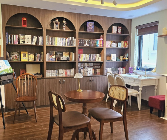 Vì sao nên chọn ghế Secco cho quán cafe, nhà hàng