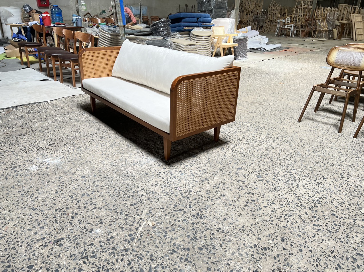 sofa decor phong cách Japandi cho phòng khách nhỏ