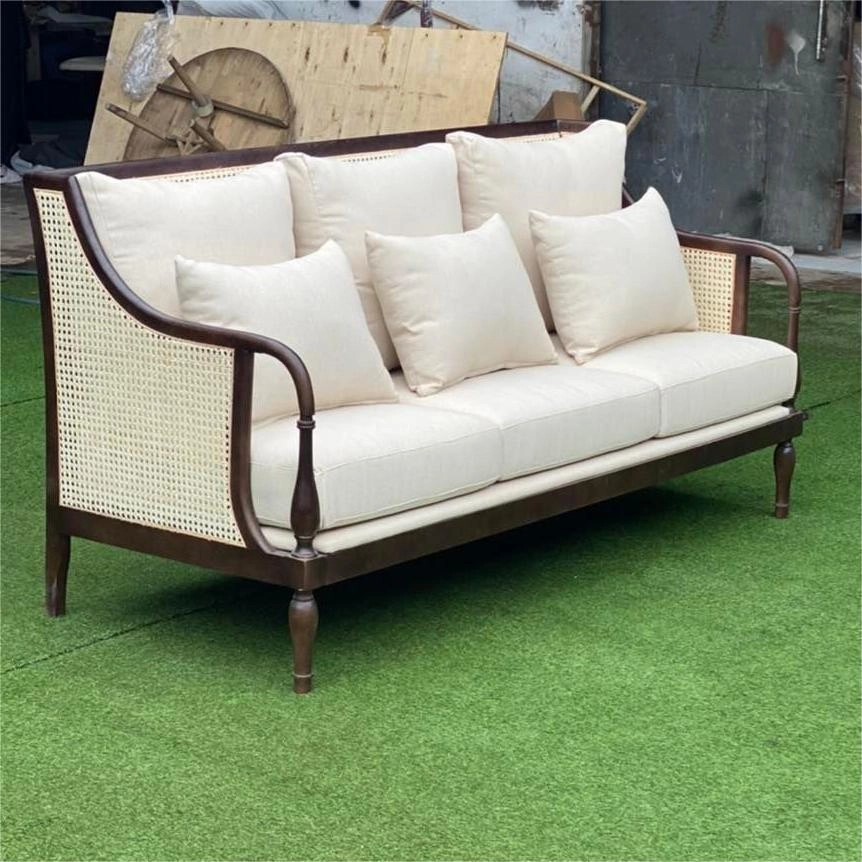 Sofa cafe gỗ đan mây phong cách indochine bọc nệm vải