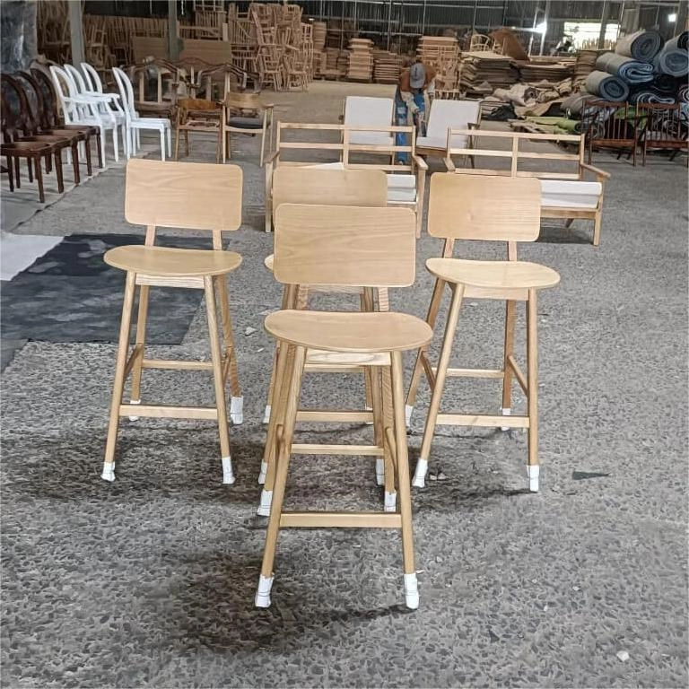 Ghế bar Marcel tựa lưng và mặt ngồi ván