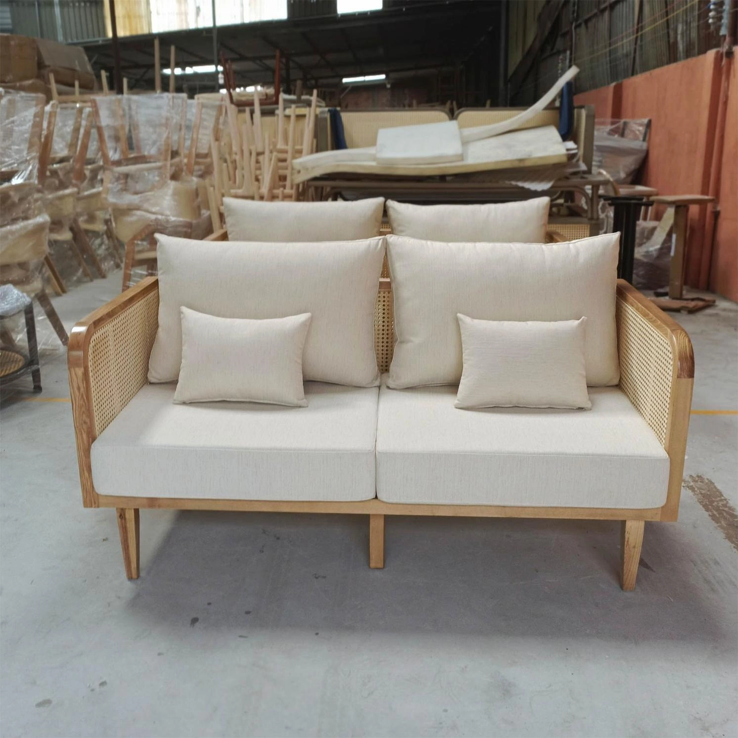 Sofa băng phòng khách Anna gỗ Ash kết hợp mây đan 