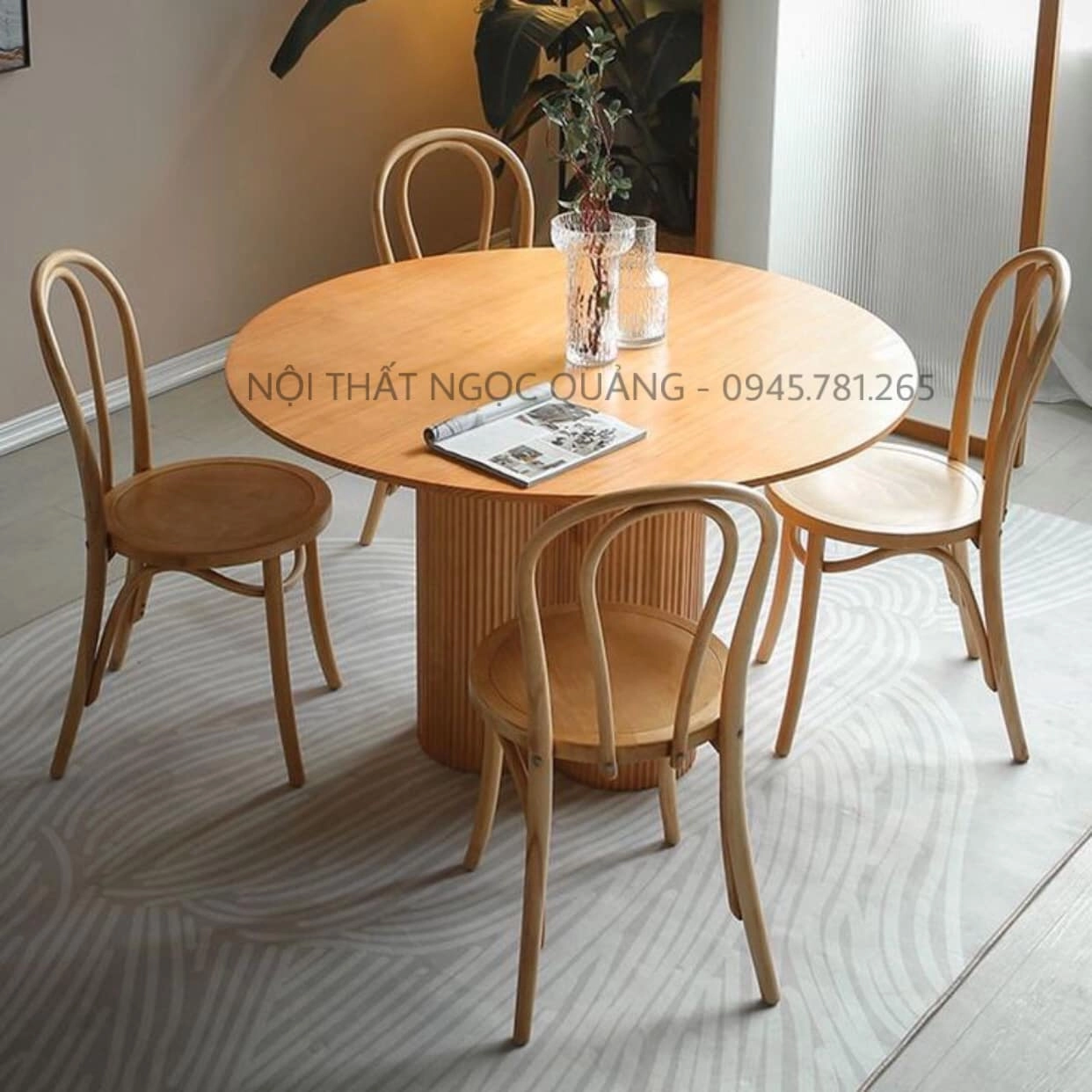 bộ bàn ăn rustic tròn kết hợp ghế Thonet 18