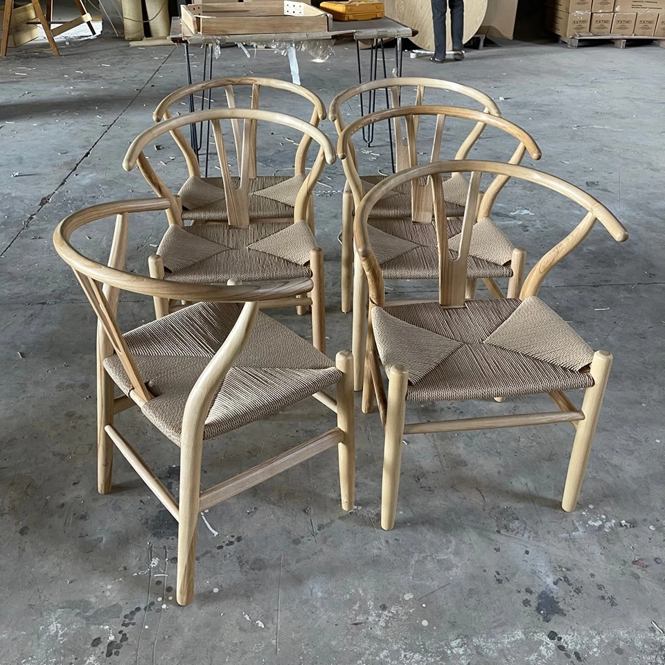 Ghế gỗ wishbone đan dây