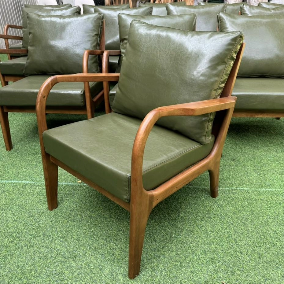 Sofa cafe tay cong đơn gỗ cao su bọc nệm da
