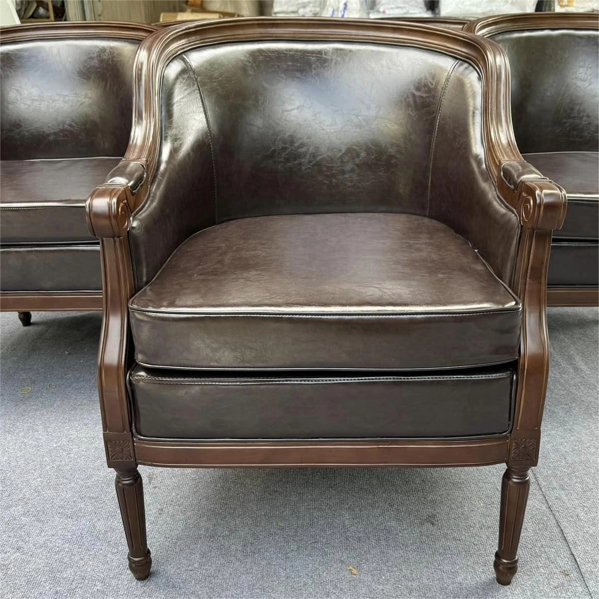 Ghế sofa đơn Louis tân cổ điển