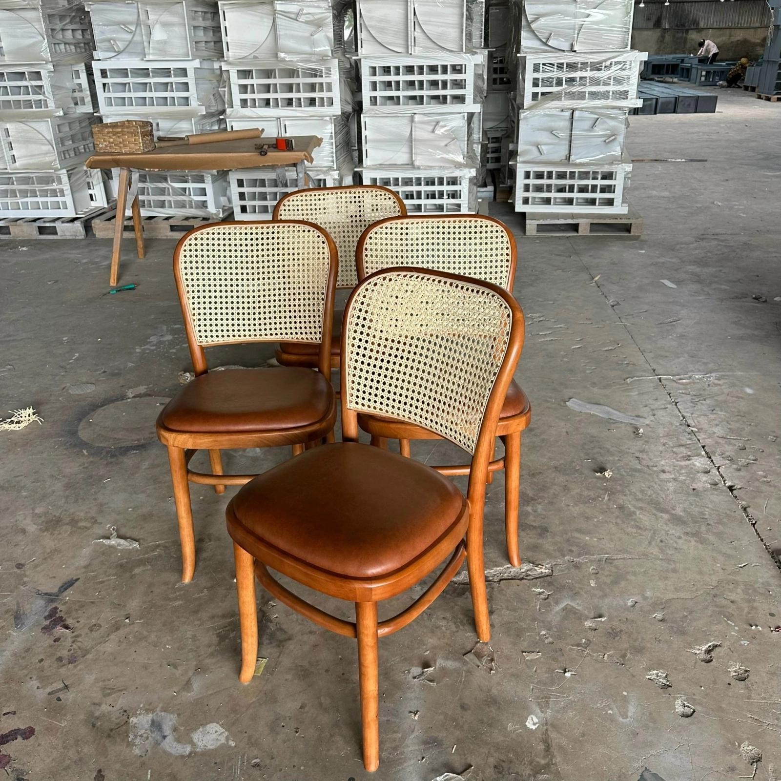 Ghế nhà hàng Thonet 811