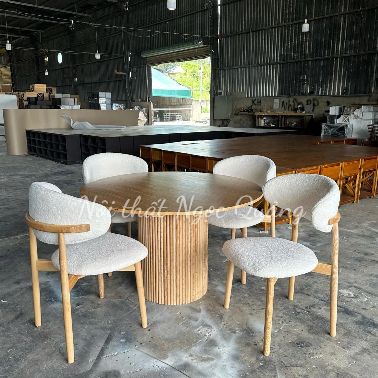 Bàn ghế ăn Oleando lông cừu