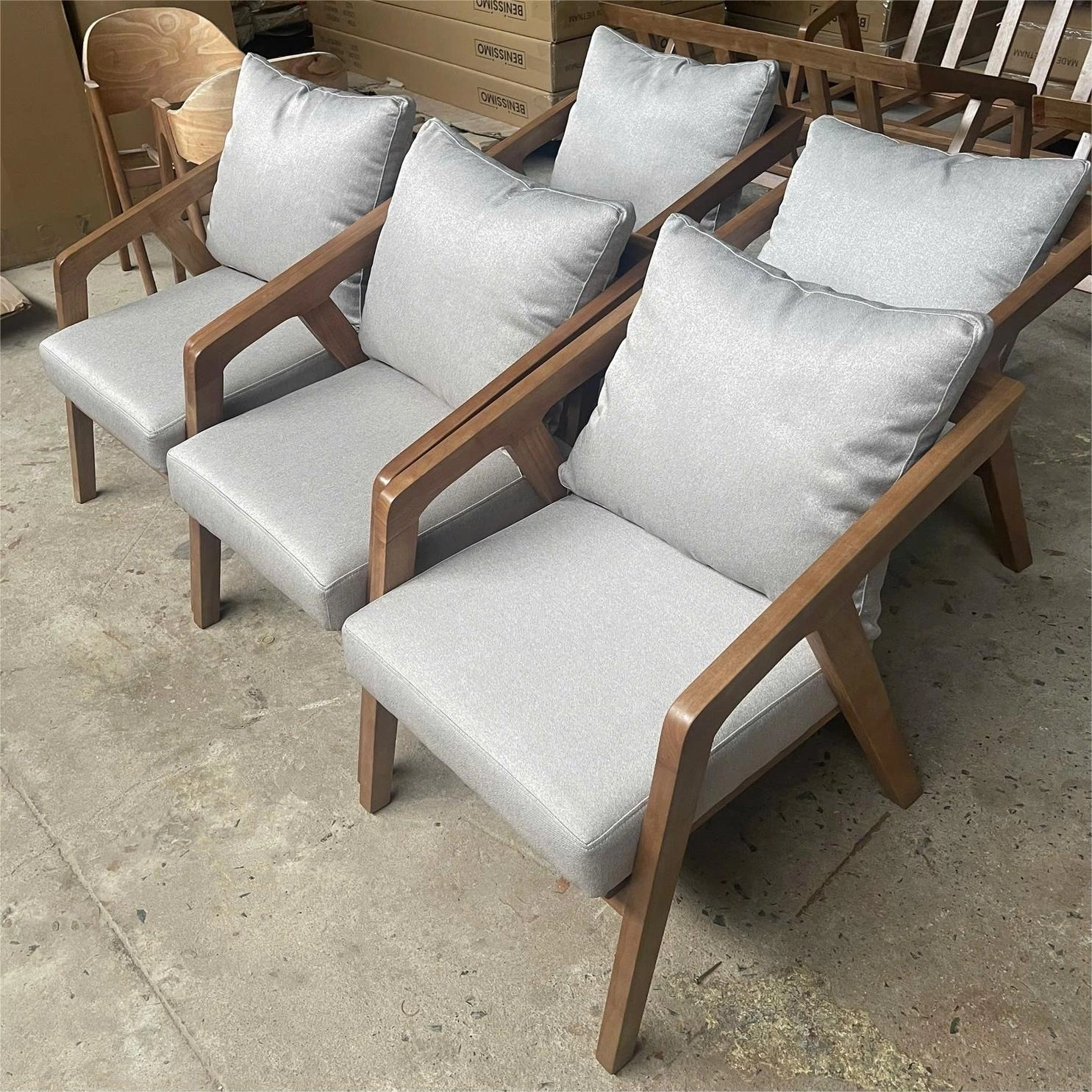 Sofa cafe Katakana gỗ cao su nệm vải