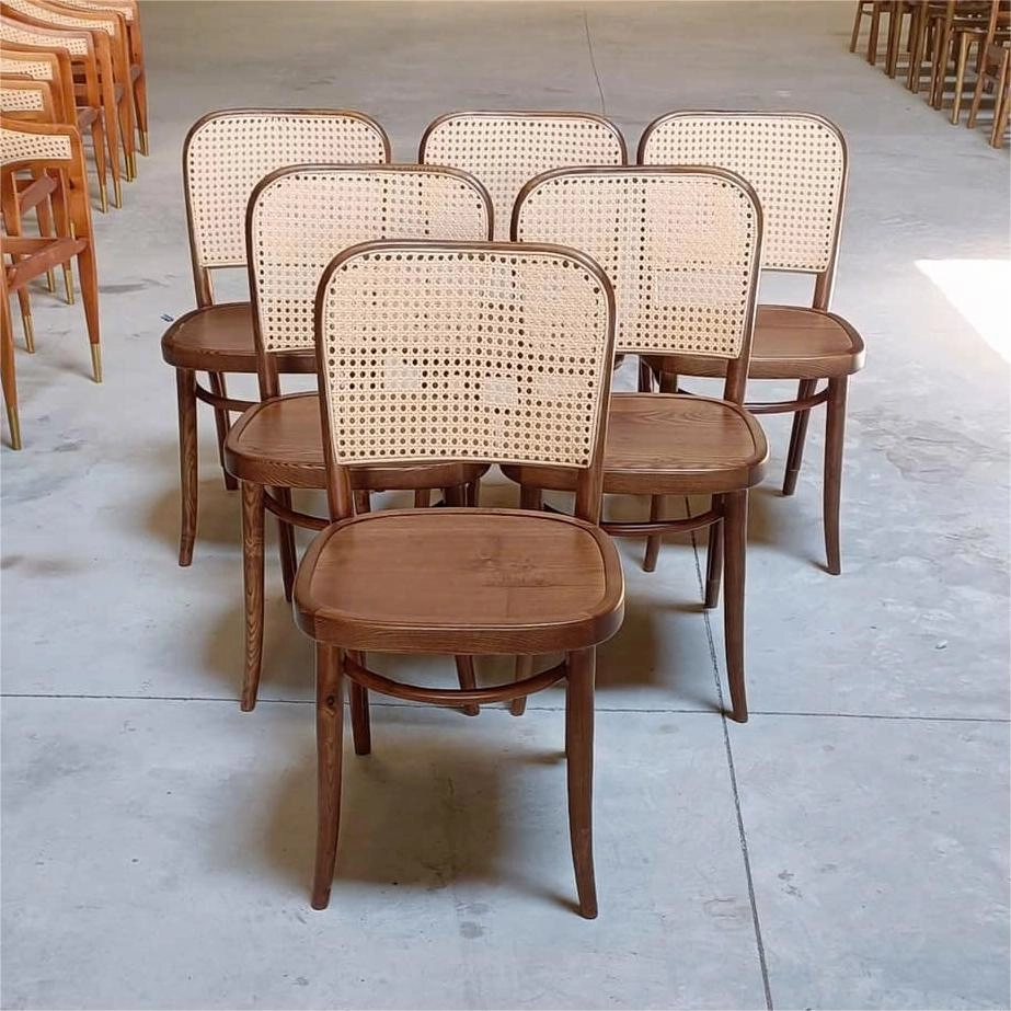 Ghế nhà hàng Thonet 811 gỗ Ash mặt gỗ