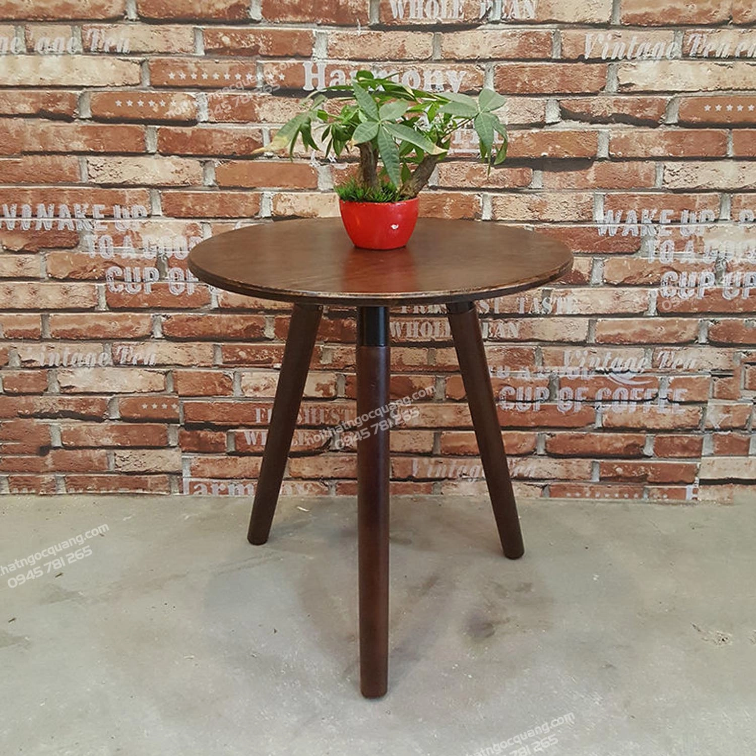 Bàn cafe tròn 3 chân gỗ cao su