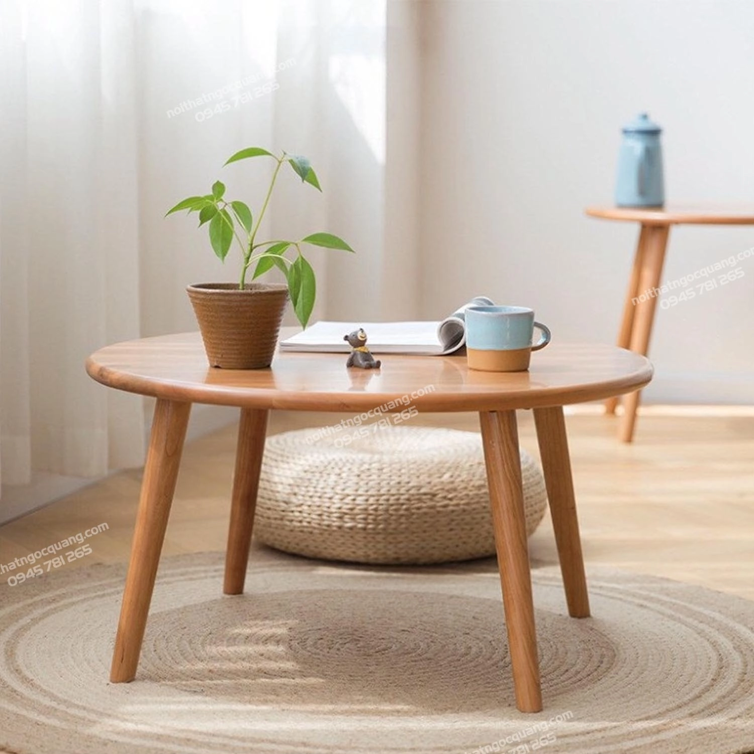 Bàn trà sofa tròn gỗ 4 chân trụ 