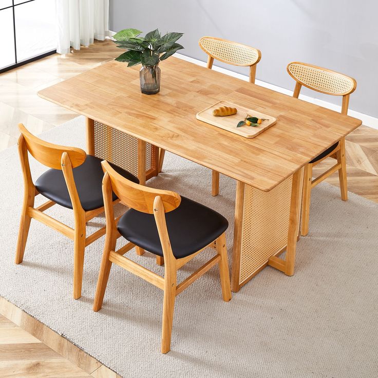Bàn ghế ăn chân mây gỗ tự nhiên