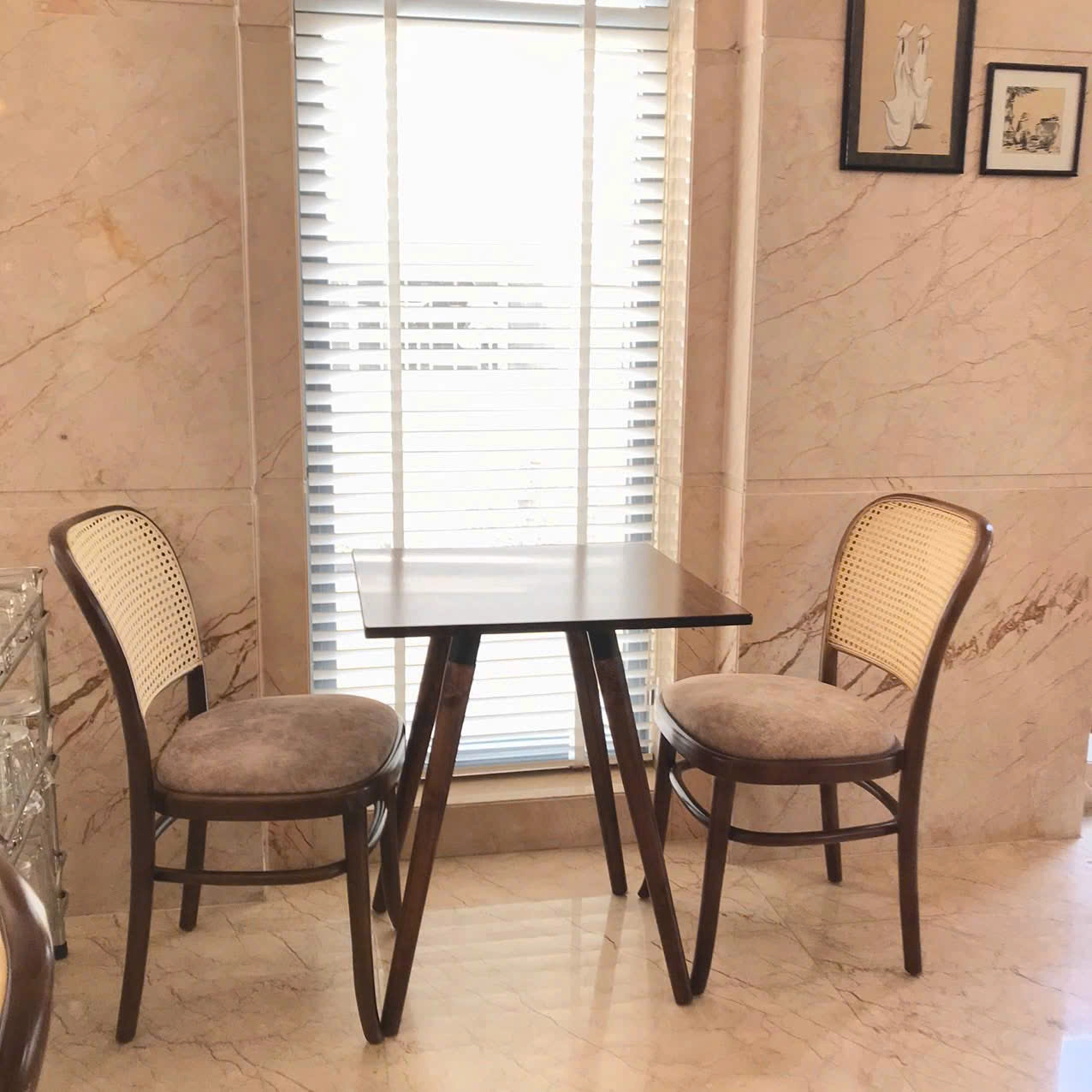 Bàn ghế cafe gỗ Thonet 811