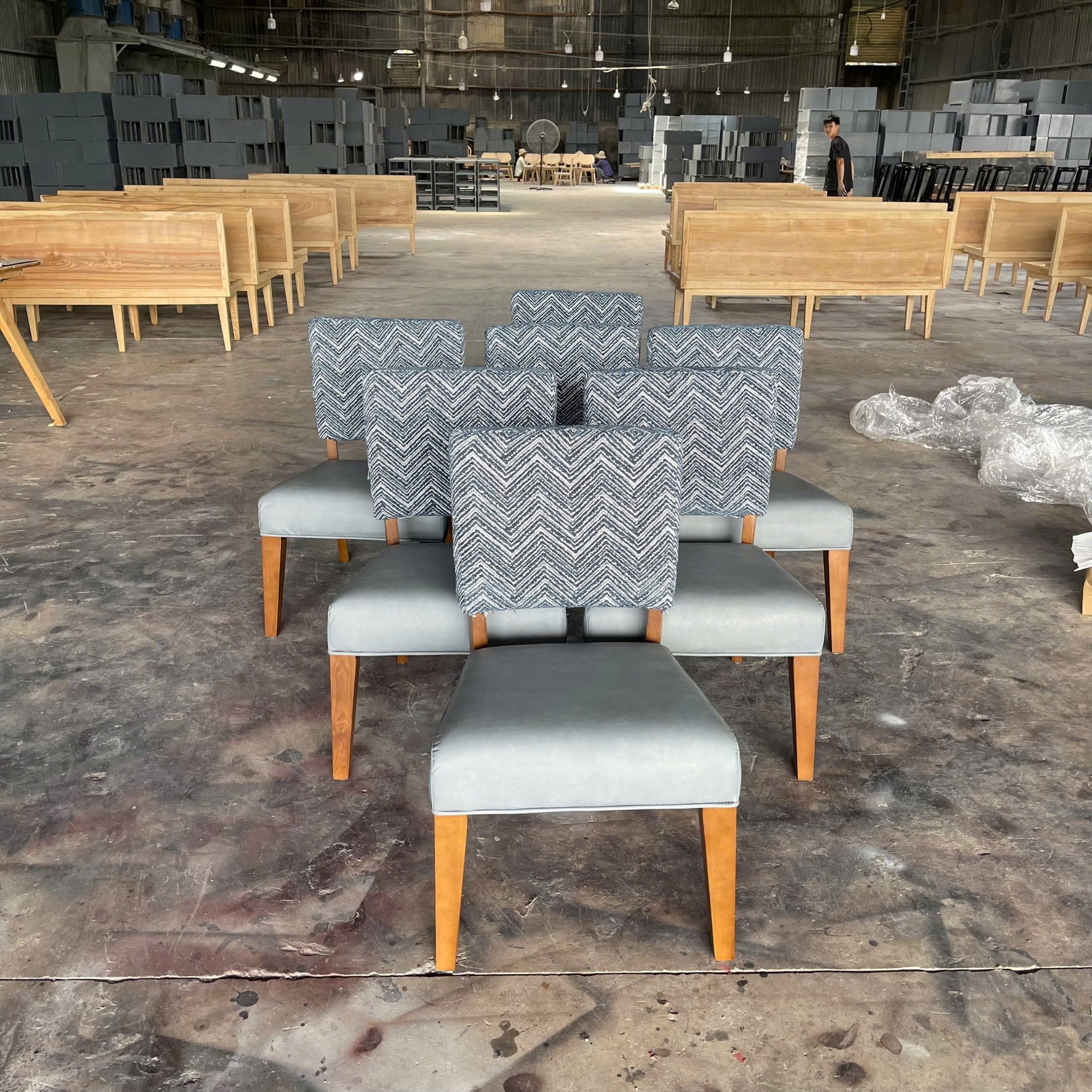 Ghế sofa cafe Highland-Lựa Chọn Tối Ưu Cho Không Gian Quán Hiện Đại