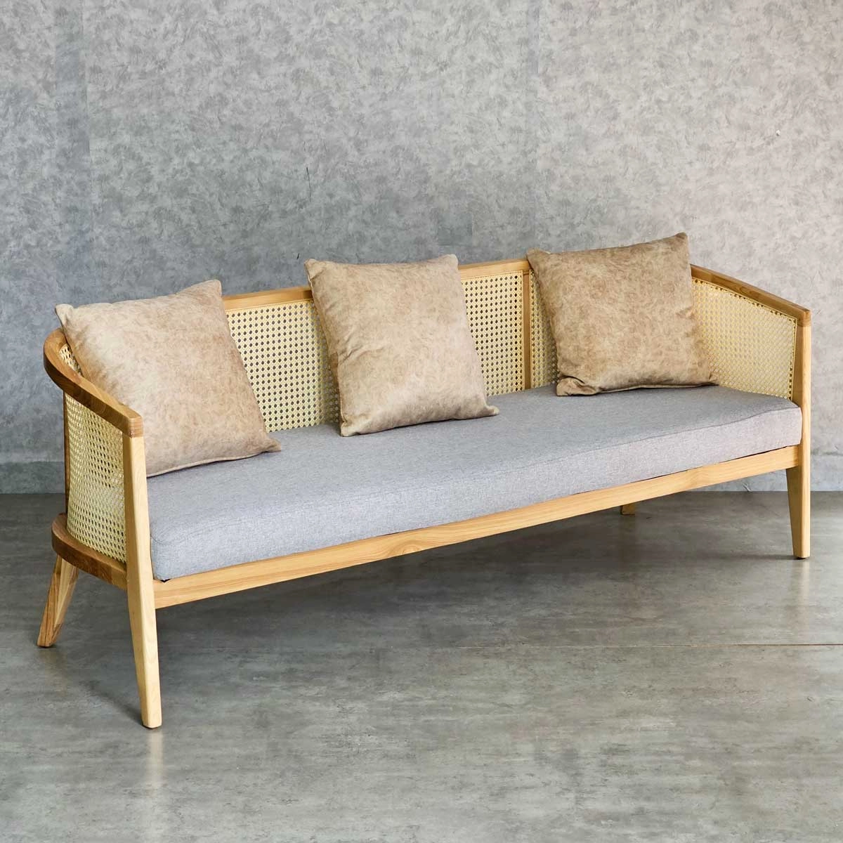 Ghế sofa băng Harvey 1m8 gỗ Ash lưới mây bọc vải