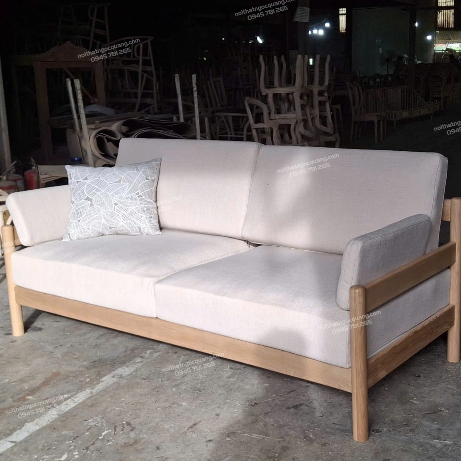 Sofa văng 2m gỗ ash nệm vải