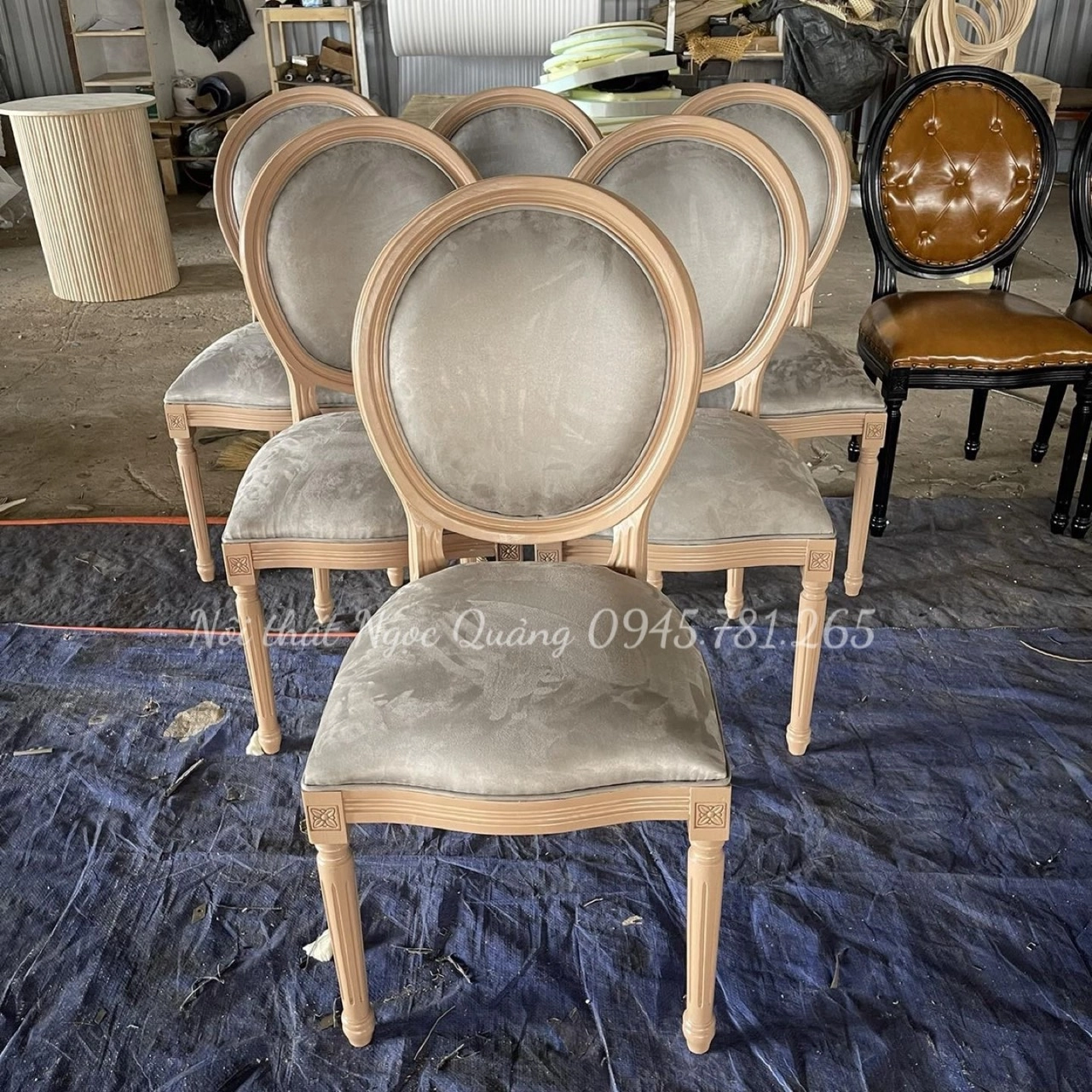 Ghế nhà hàng Louis nệm nhung