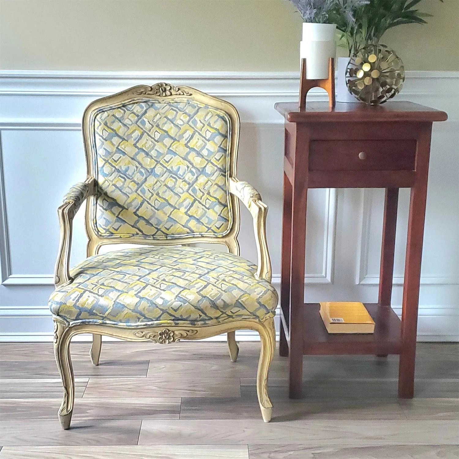 Ghế Louis 16 bông mai có tay