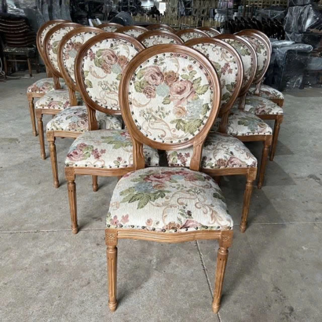 Ghế ăn Louis không tay gỗ ash bọc nệm vải hoa văn